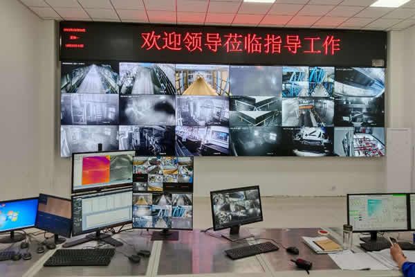 一塊拼接屏可以顯示多少路監(jiān)控畫面，監(jiān)控畫面是如何在拼接屏上顯示的