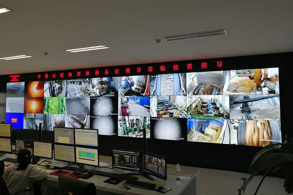 一塊拼接屏顯示多少路視頻監(jiān)控畫面合適？