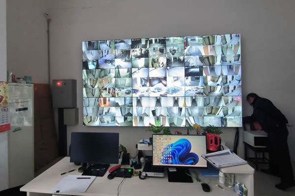 300路監(jiān)控畫面需要多少塊液晶拼接屏合適？