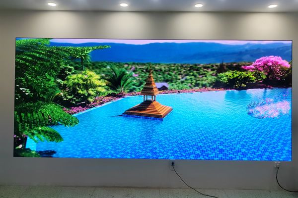 酒店宴會(huì)廳背景LED顯示尺寸多大合適？