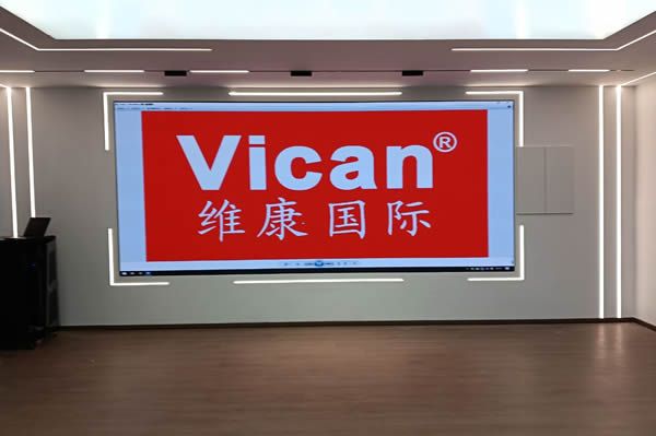 100平方的會議室屏幕尺寸要做多大？