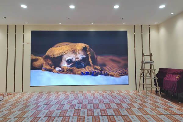 酒店大屏使用液晶大屏好，還是LED顯示屏好？