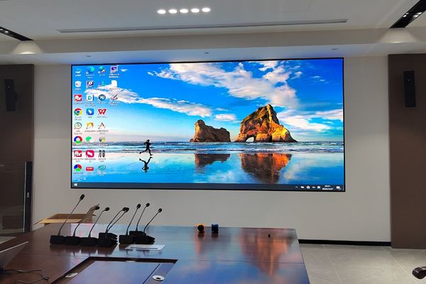 p1.53全彩led顯示屏適合在會議室開會使用嗎？