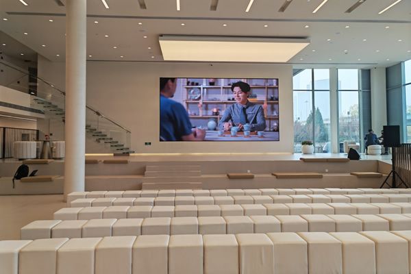 校園美育成果展受熱捧，LED顯示屏讓藝術(shù)教育更鮮活